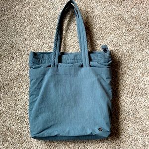 Lululemon On My Level Tote Shoulder Bag